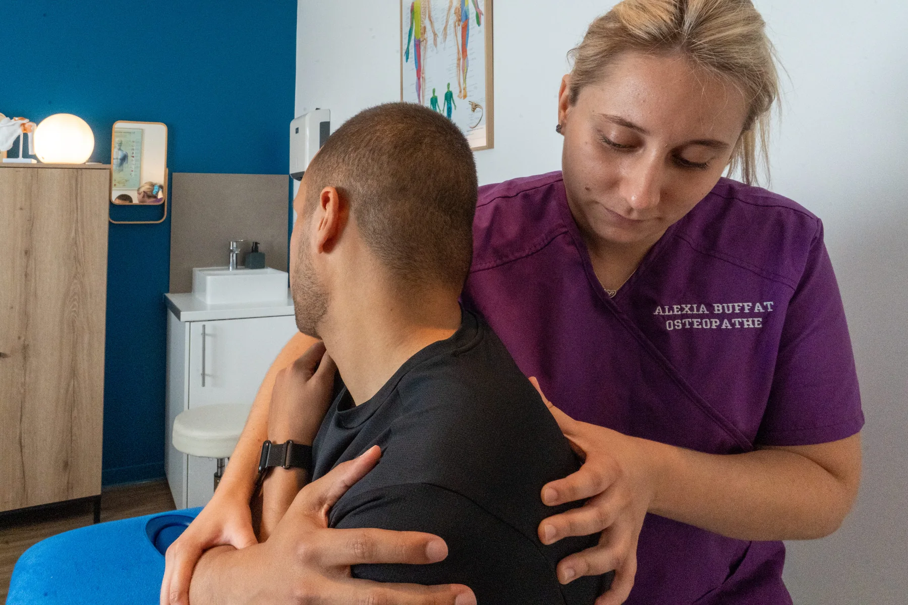 osteopathe-feyzin-alexia-buffat-soin-cervicales